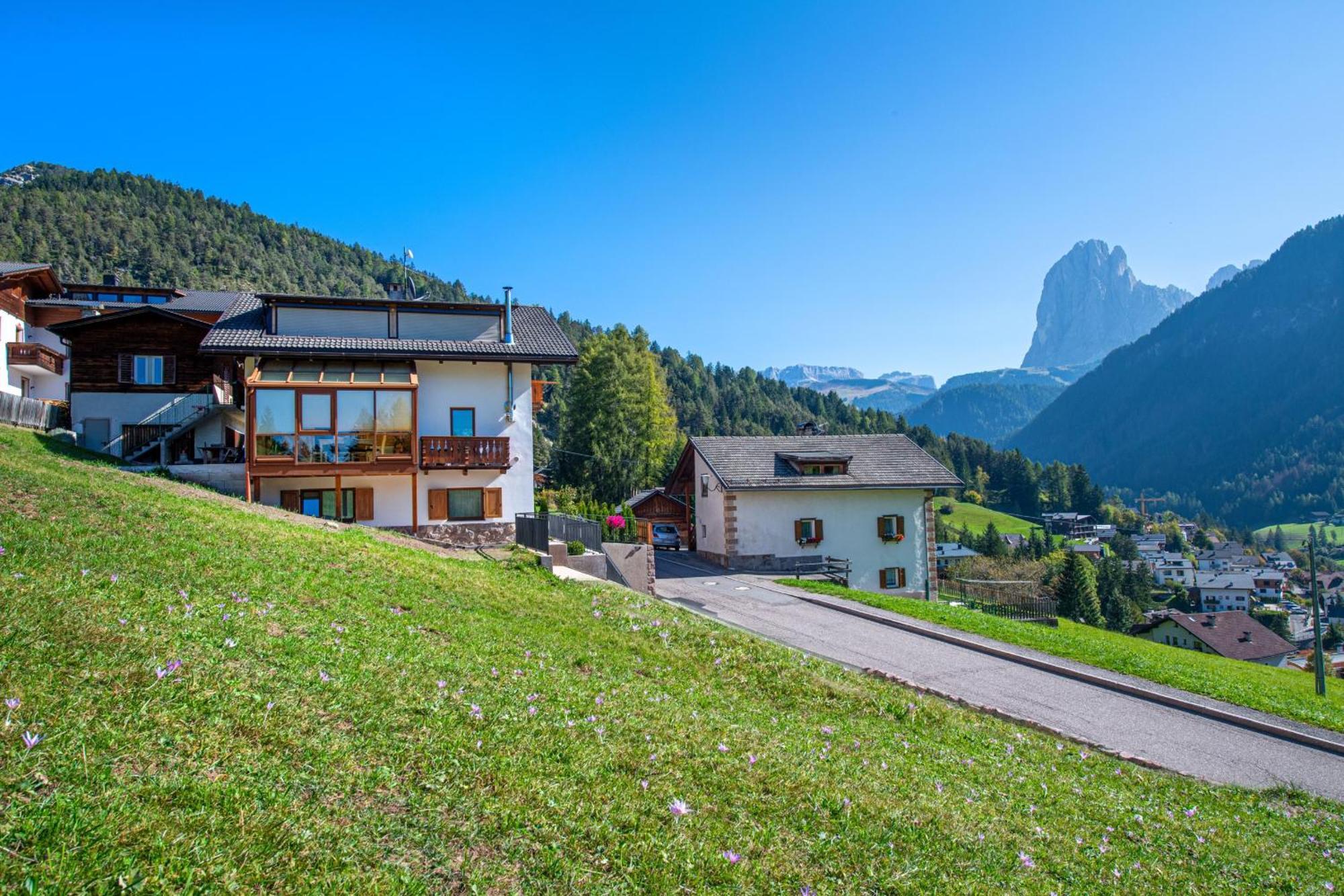 Apartment Sellablick Ortisei Bagian luar foto